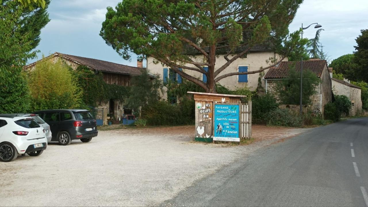 Paysannerie Des Versanes - Chambres Et Gite Tour-de-Faure Exterior foto